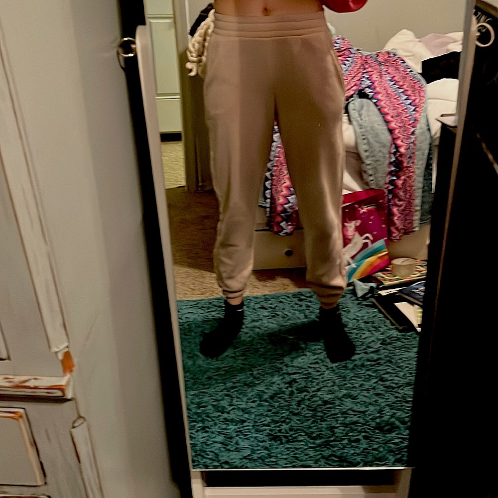 Price:$6 color:tan